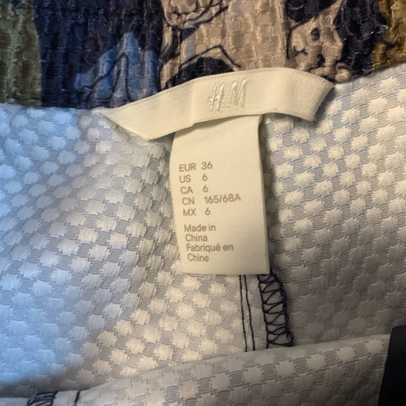 H&M cat shorts - Picture 3 of 3